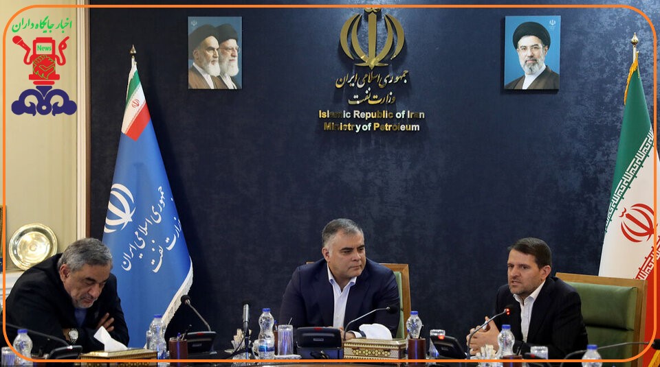 برگزاری آیین تکریم مدیرعامل پیشین شرکت ملی صنایع پتروشیمی